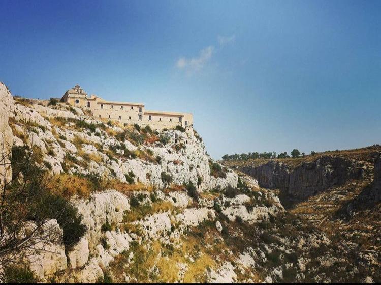 아볼라 Eremo Madonna Delle Grazie 게스트하우스 외부 사진